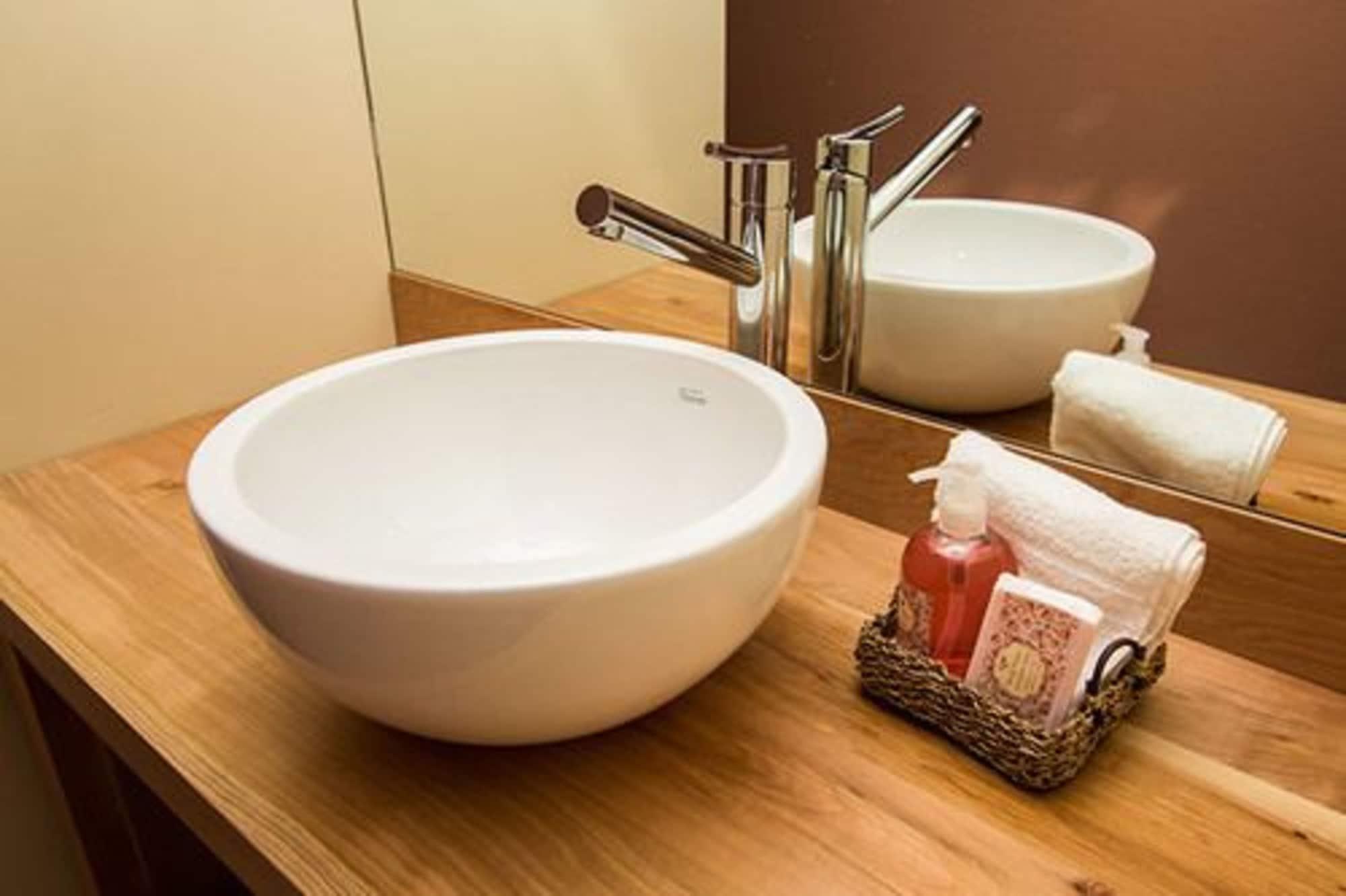 Los Robles Apart & Spa Сан-Карлос-де-Барилоче Экстерьер фото