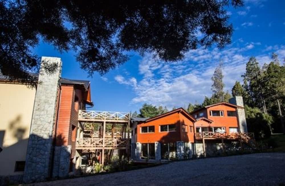 Los Robles Apart & Spa Сан-Карлос-де-Барилоче Экстерьер фото