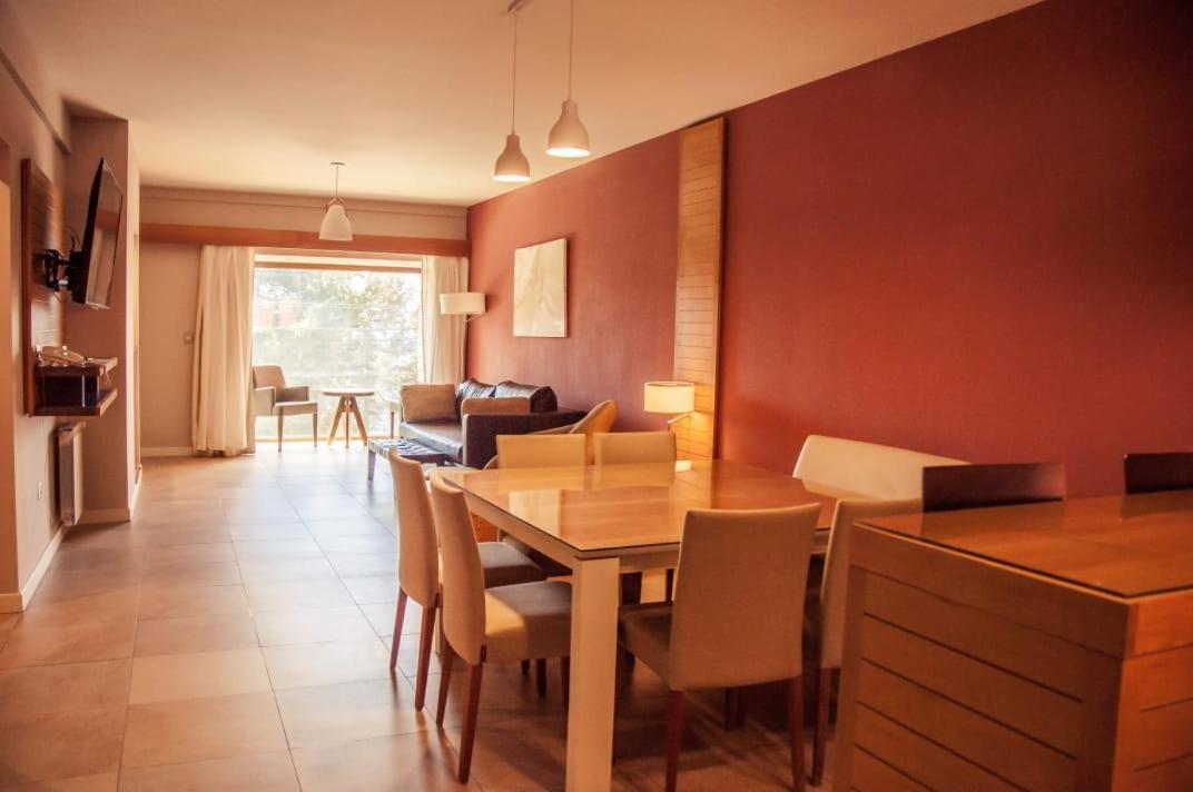 Los Robles Apart & Spa Сан-Карлос-де-Барилоче Экстерьер фото