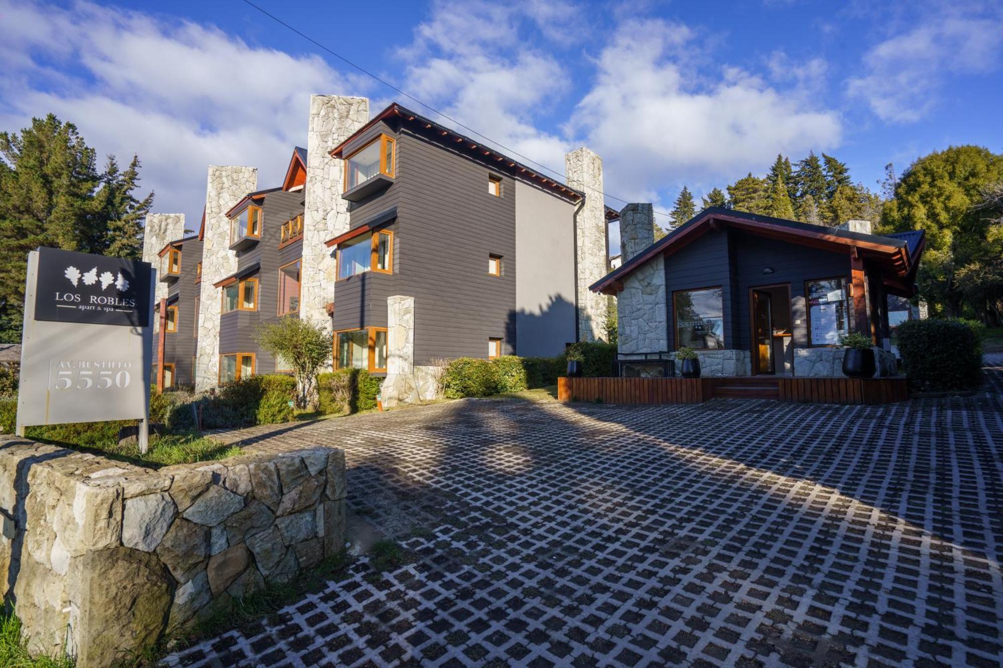 Los Robles Apart & Spa Сан-Карлос-де-Барилоче Экстерьер фото